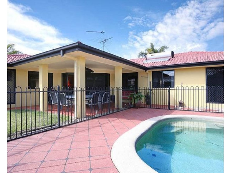 224 Endeavour Drive, Banksia Beach QLD 4507