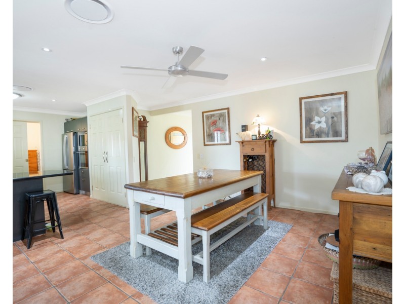 224 Endeavour Drive, Banksia Beach QLD 4507