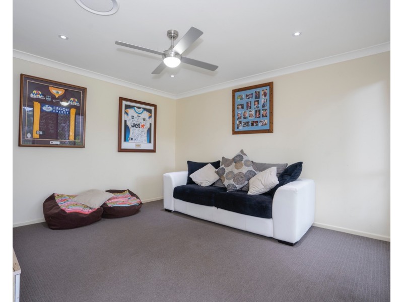 224 Endeavour Drive, Banksia Beach QLD 4507