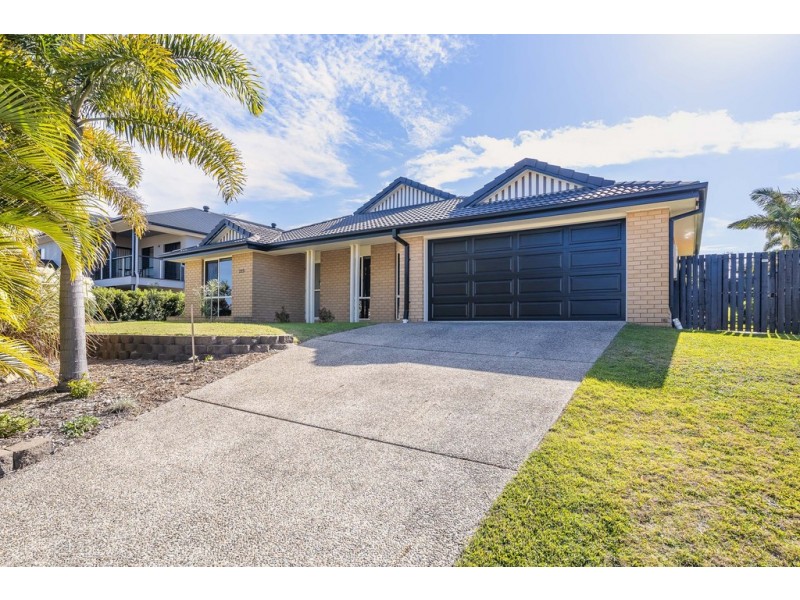 225 Endeavour Drive, Banksia Beach QLD 4507