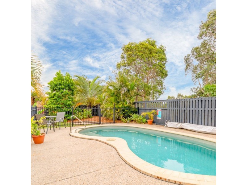 225 Endeavour Drive, Banksia Beach QLD 4507