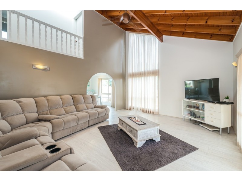 6 Flamingo Drive, Banksia Beach QLD 4507