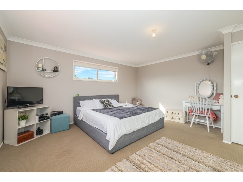 6 Flamingo Drive, Banksia Beach QLD 4507