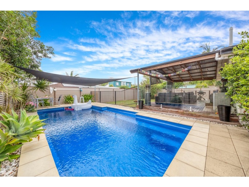 10 Gidya Avenue, Bongaree QLD 4507