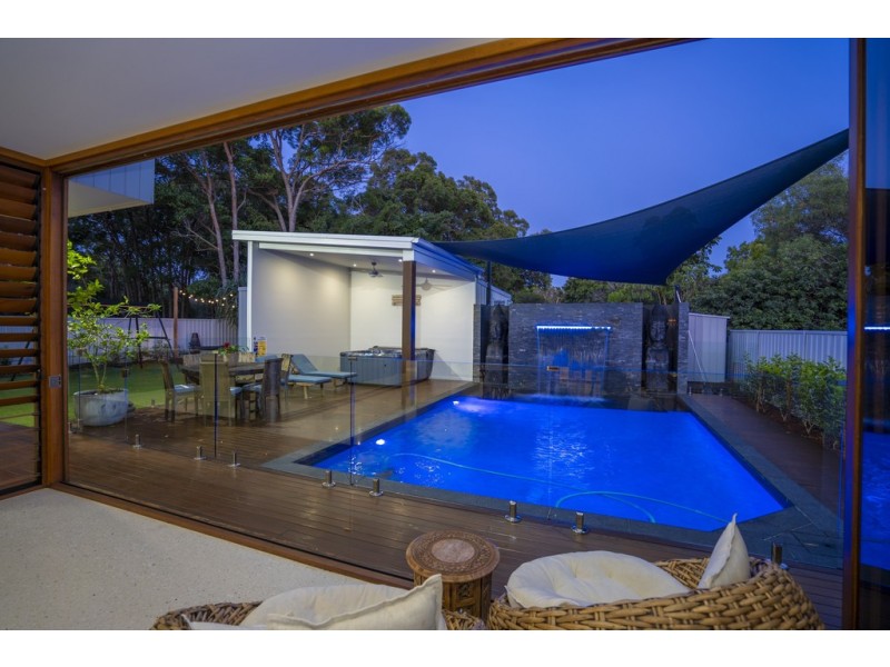 15 Bracken Street, Woorim QLD 4507