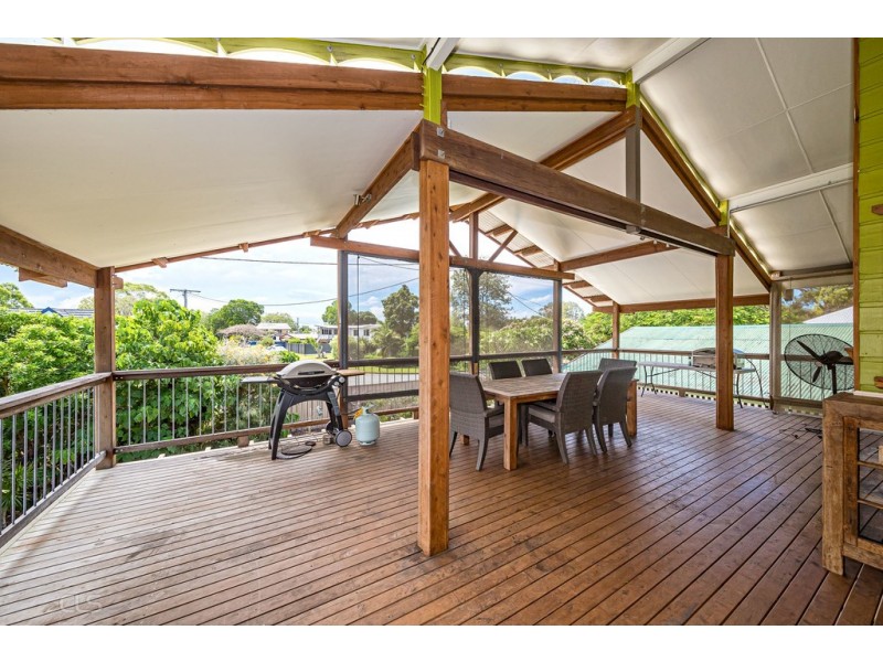 12 Charlotte Avenue, Bongaree QLD 4507