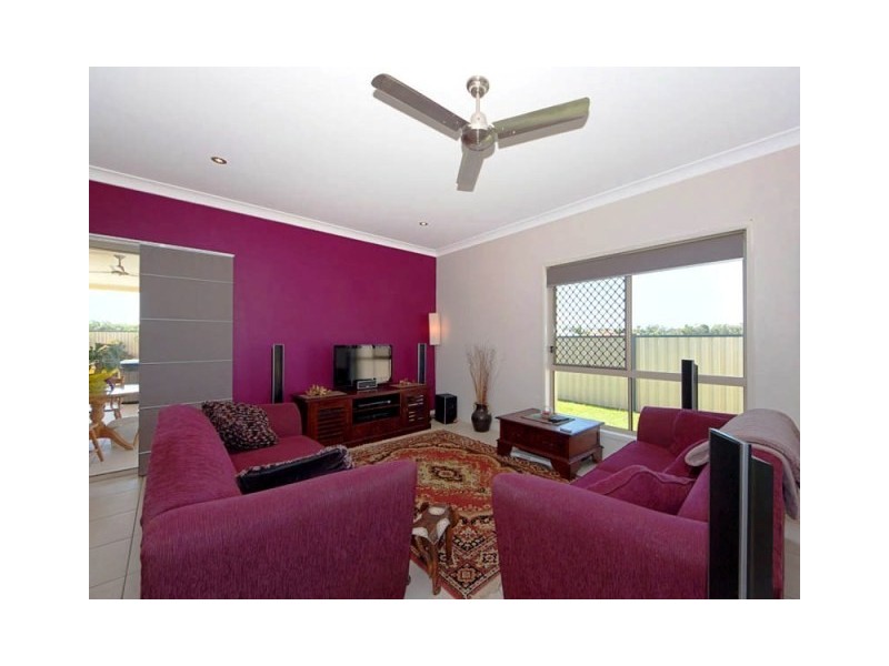 50 Pentas Drive, Bongaree QLD 4507