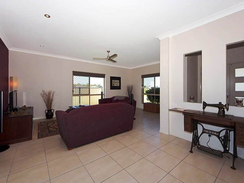 50 Pentas Drive, Bongaree QLD 4507