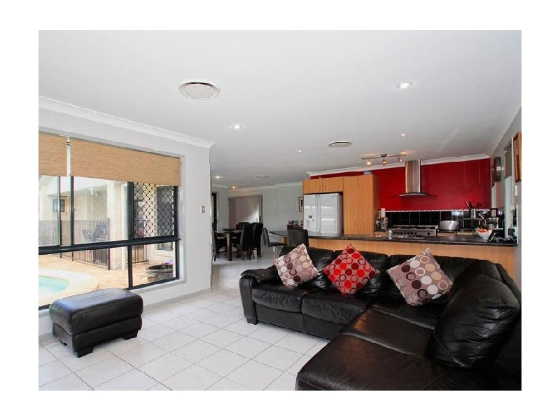 Sandstone Point QLD 4511