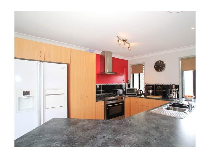 Sandstone Point QLD 4511