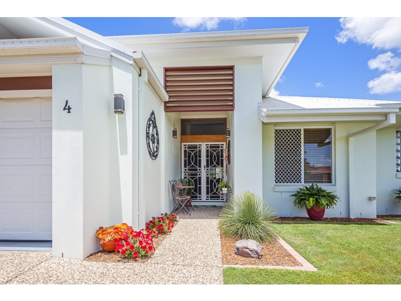 4 Schooner Court, Banksia Beach QLD 4507