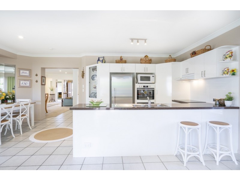 4 Schooner Court, Banksia Beach QLD 4507