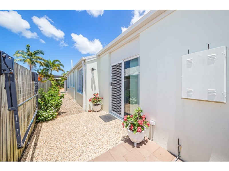 4 Schooner Court, Banksia Beach QLD 4507