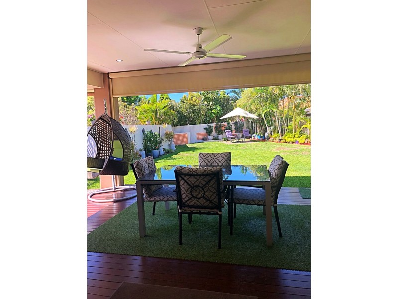 154-156 Marina Boulevard, Banksia Beach QLD 4507