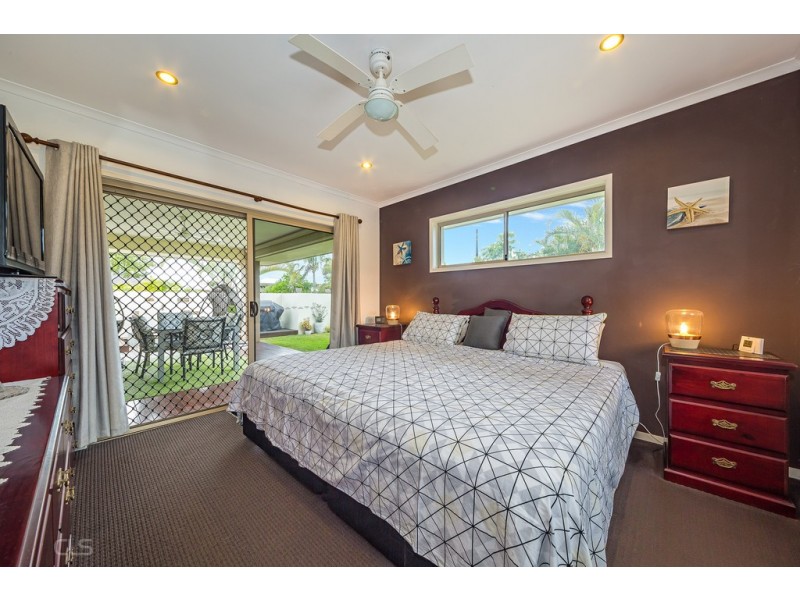 154-156 Marina Boulevard, Banksia Beach QLD 4507