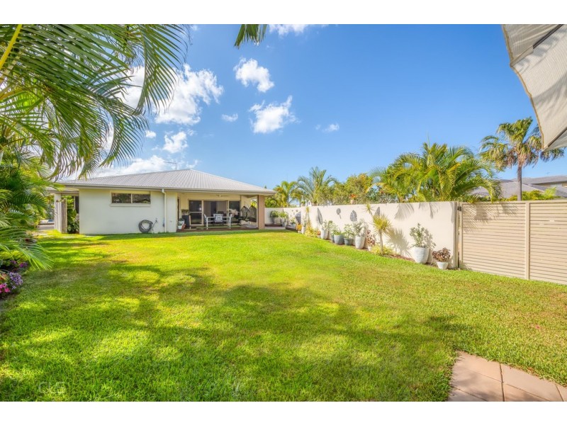 154-156 Marina Boulevard, Banksia Beach QLD 4507