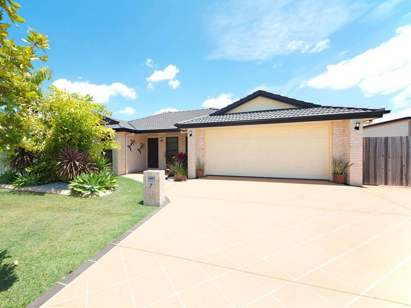 Sandstone Point QLD 4511