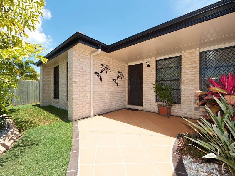 Sandstone Point QLD 4511
