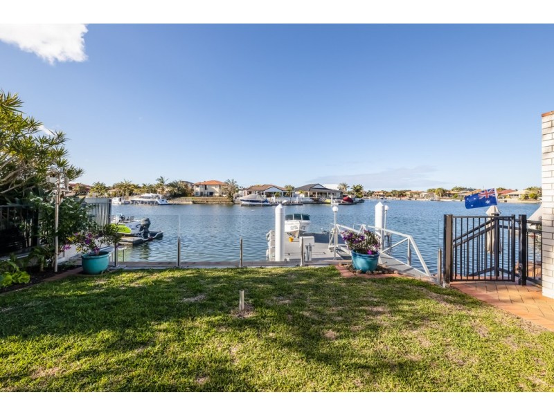 2/68 Pacific Drive, Banksia Beach QLD 4507