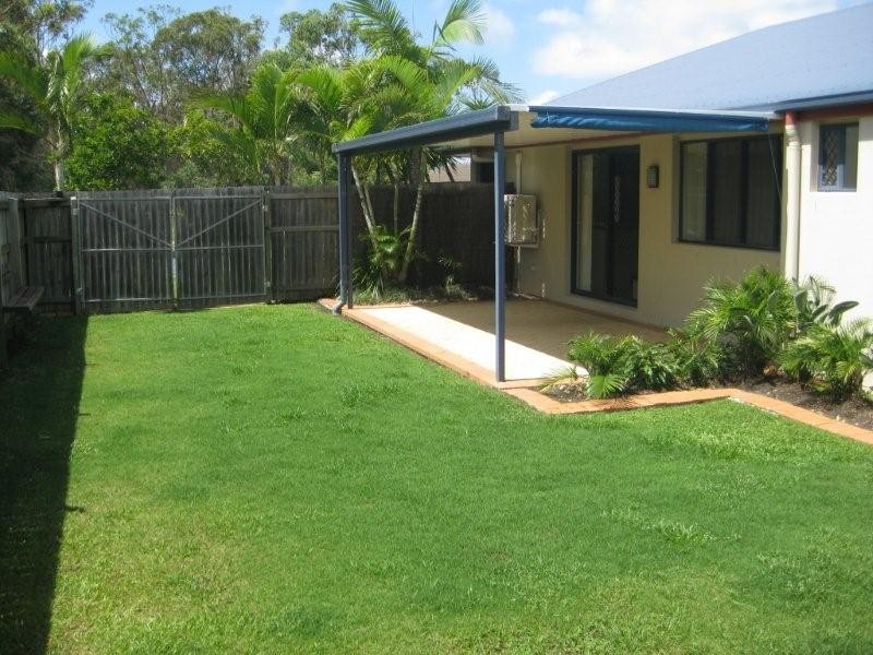 19 Rushcutters Crt, Sandstone Point QLD 4511