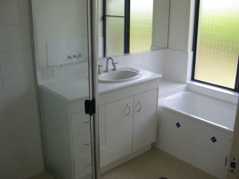 19 Rushcutters Crt, Sandstone Point QLD 4511