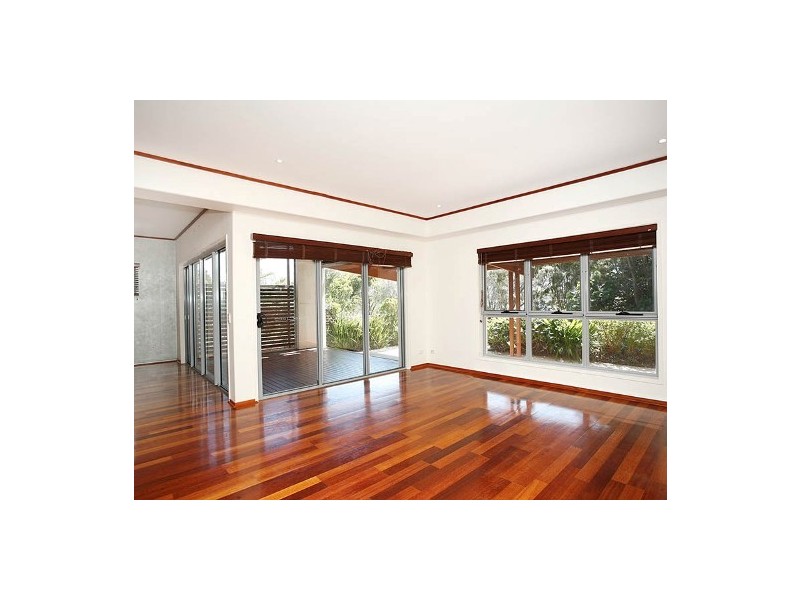 Sandstone Point QLD 4511