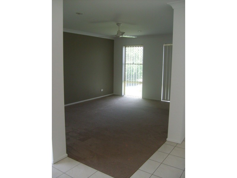 Sandstone Point QLD 4511