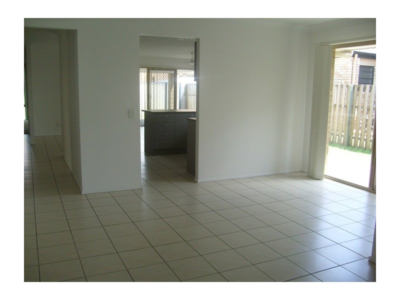 Sandstone Point QLD 4511