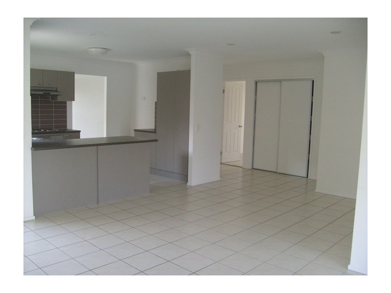 Sandstone Point QLD 4511