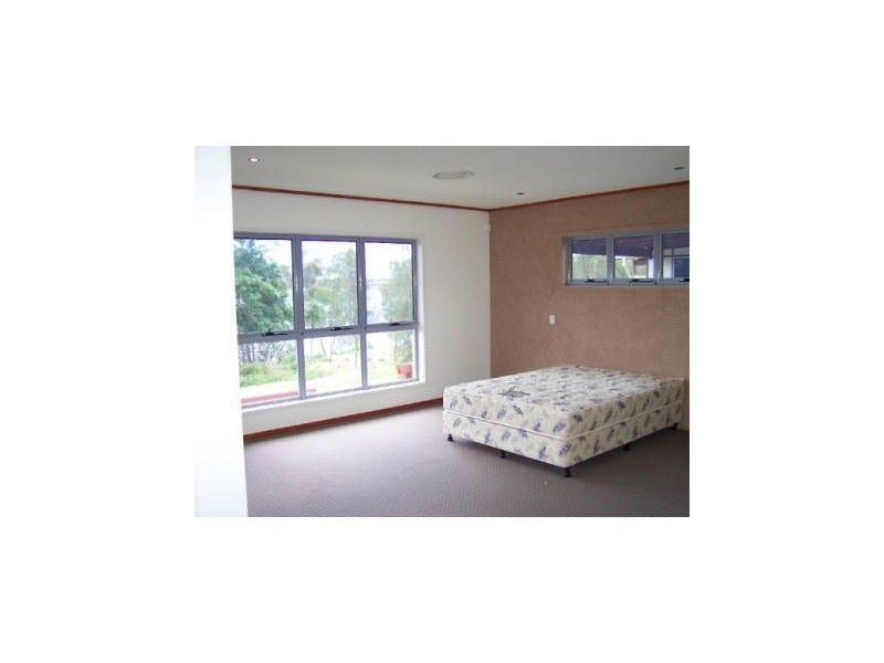 Sandstone Point QLD 4511