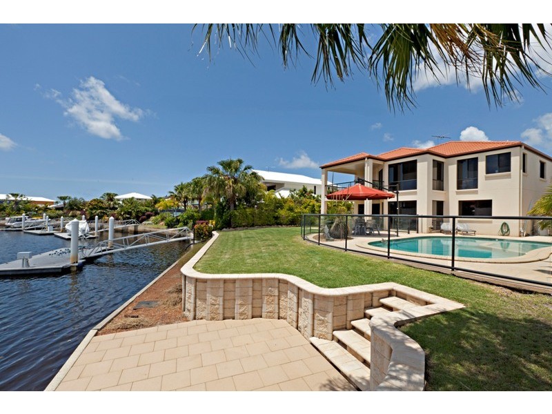 101 Voyagers Dve, Banksia Beach QLD 4507