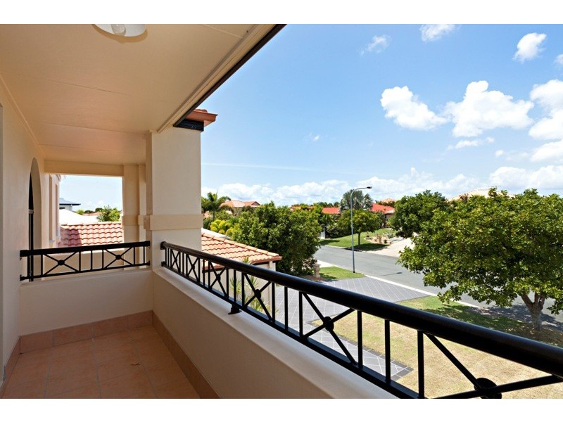 101 Voyagers Dve, Banksia Beach QLD 4507