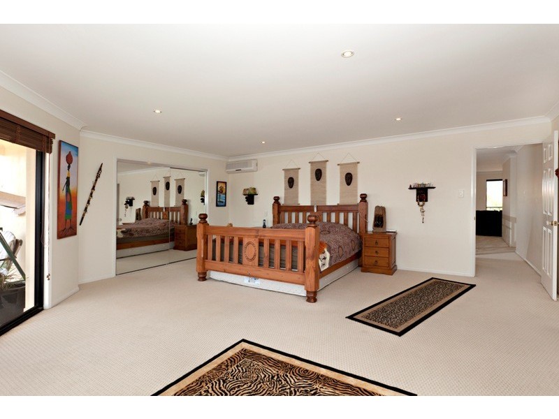 101 Voyagers Dve, Banksia Beach QLD 4507