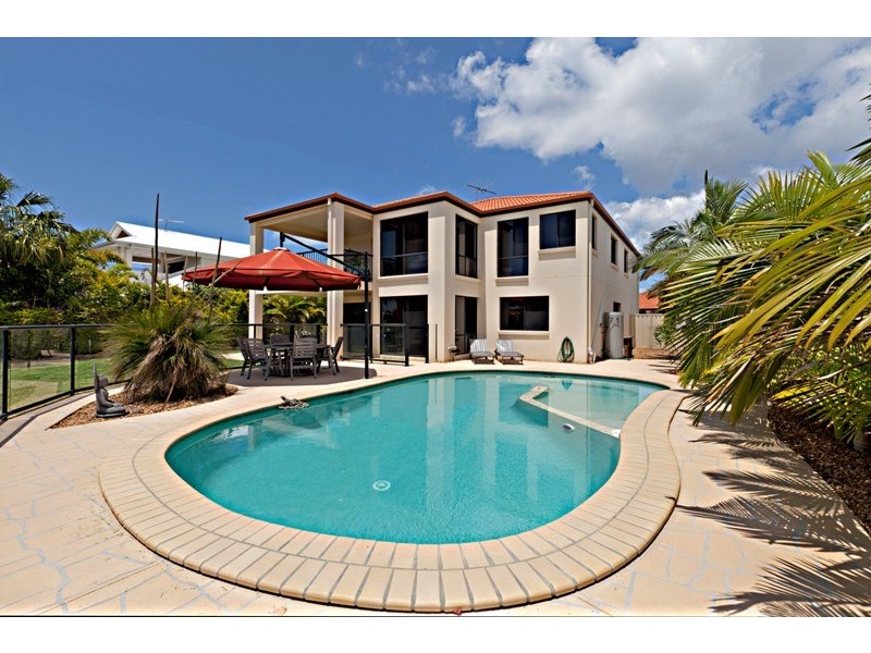 101 Voyagers Dve, Banksia Beach QLD 4507
