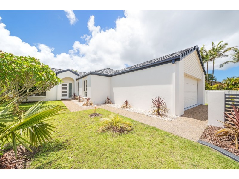 88 Avon Avenue, Banksia Beach QLD 4507