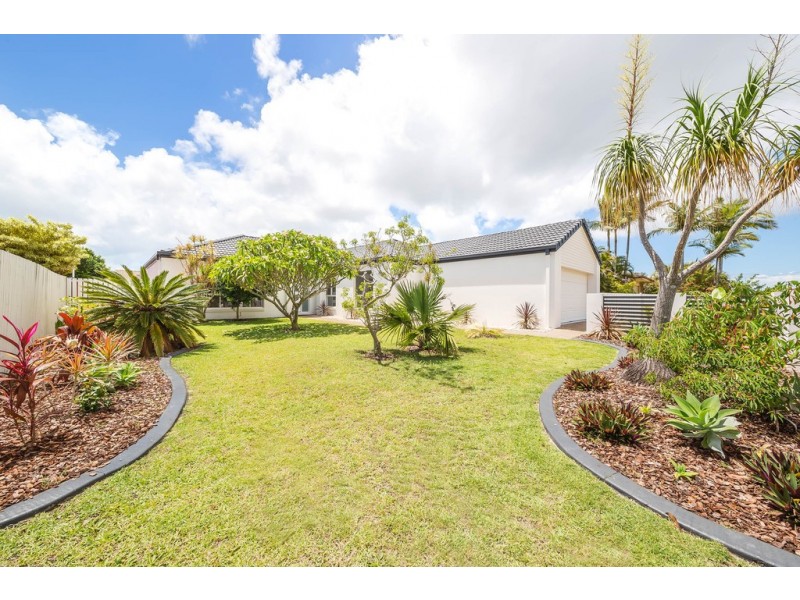 88 Avon Avenue, Banksia Beach QLD 4507