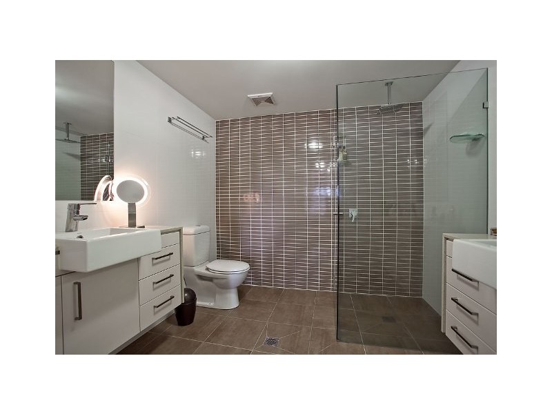 Sandstone Point QLD 4511