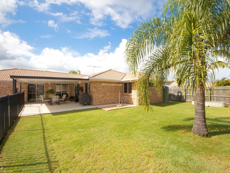 12 Winch Crt, Banksia Beach QLD 4507