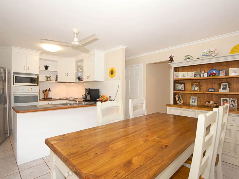 12 Winch Crt, Banksia Beach QLD 4507