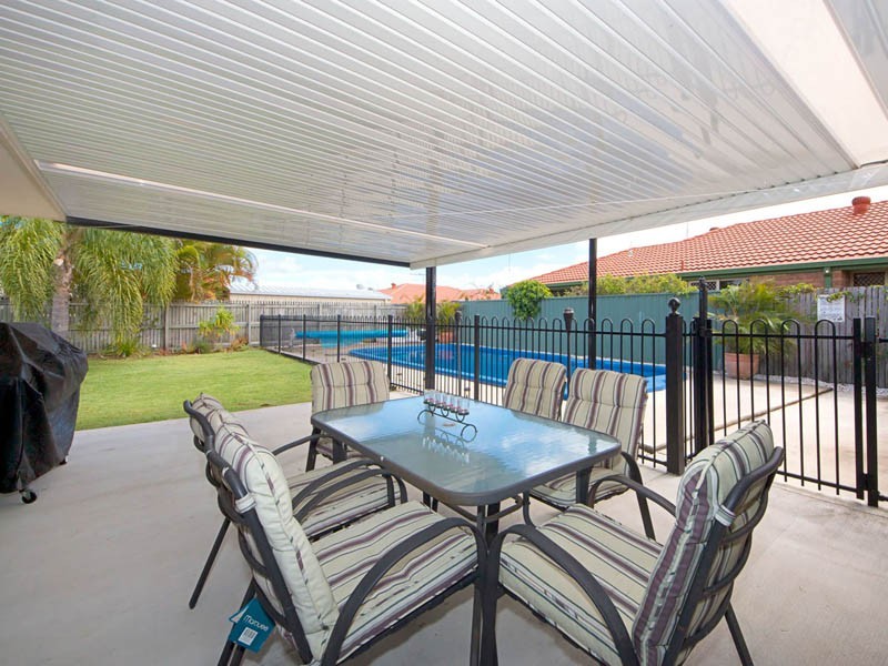 12 Winch Crt, Banksia Beach QLD 4507