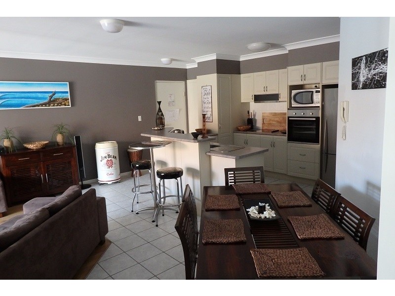 20/21-27 Sylvan Beach Esplanade, Bellara QLD 4507