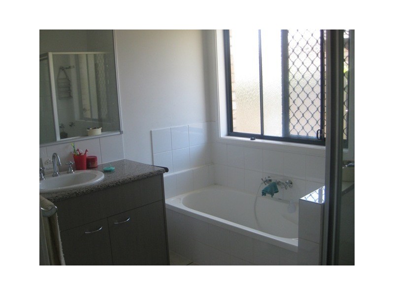 Sandstone Point QLD 4511