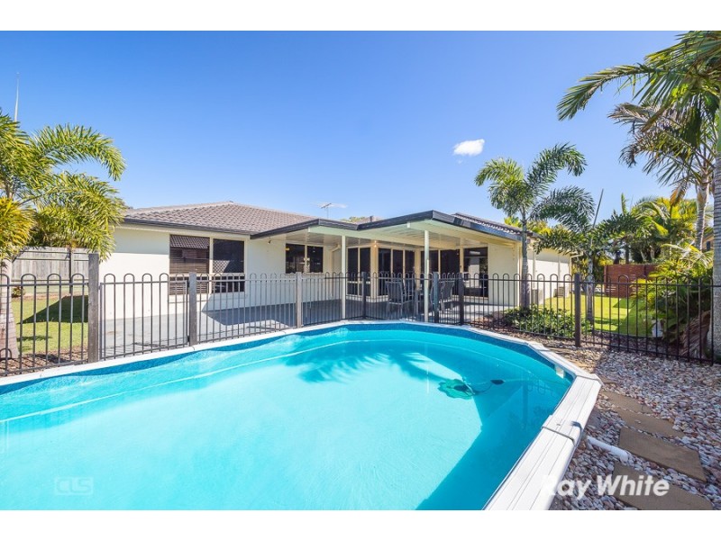 33 Reeders Street, Sandstone Point QLD 4511