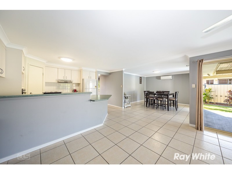 33 Reeders Street, Sandstone Point QLD 4511