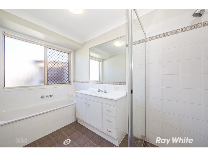 33 Reeders Street, Sandstone Point QLD 4511