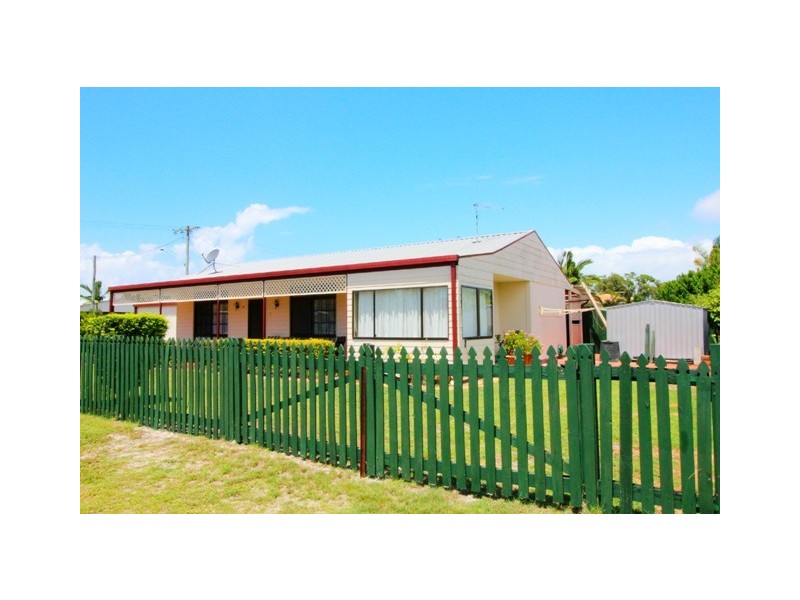 18 Alpinia Avenue, Banksia Beach QLD 4507