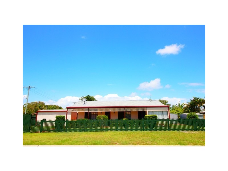 18 Alpinia Avenue, Banksia Beach QLD 4507