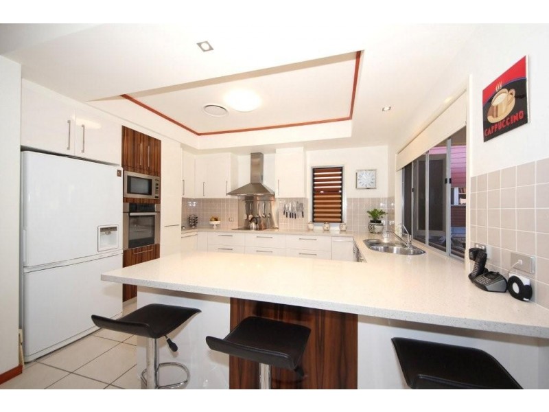 104/8 Spinnaker Drive, Sandstone Point QLD 4511