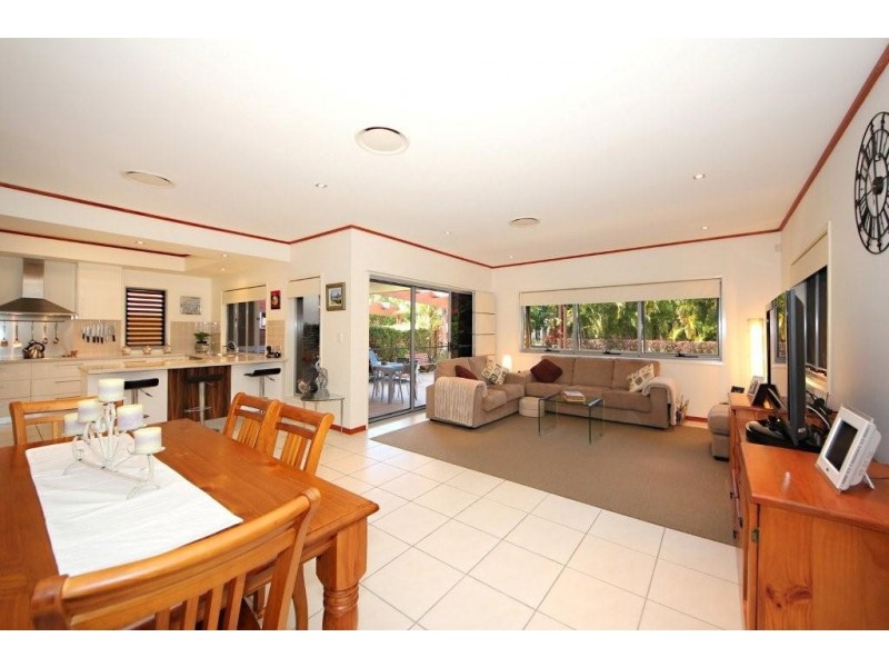 104/8 Spinnaker Drive, Sandstone Point QLD 4511