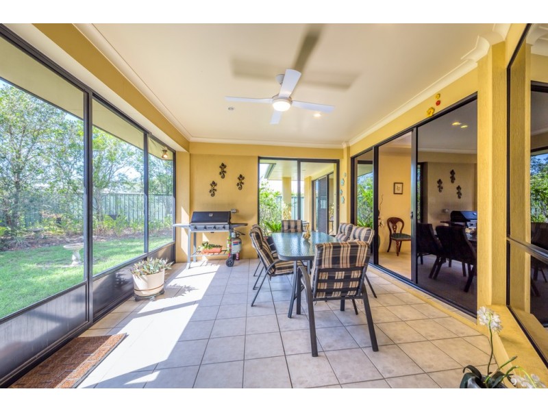 6 Seabreeze Avenue, Banksia Beach QLD 4507